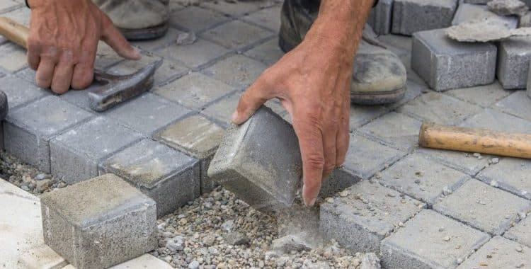 Read more about the article Do Concrete Pavers Need To Be Sealed?